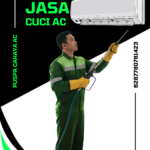 Teknisi AC sedang melakukan cuci AC Central di area gedung